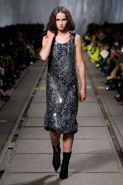 Look 44